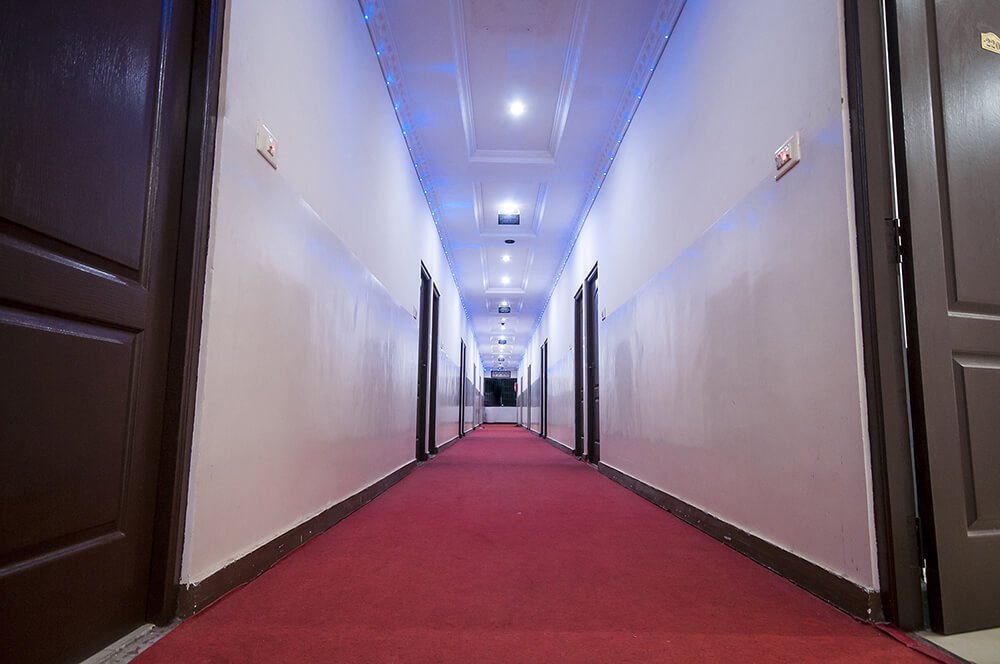 Hotel Nachiappa Palace Corridor